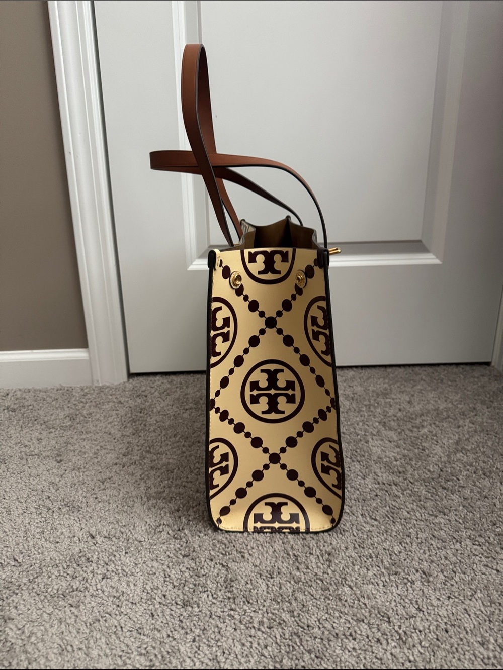 Tory Burch Dark Red & Cream Tote Logo Pattern - Picture 4 of 8